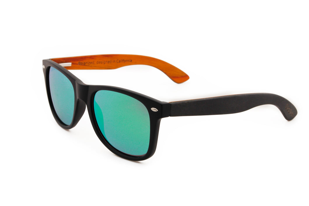 Wayfarer with green lenses